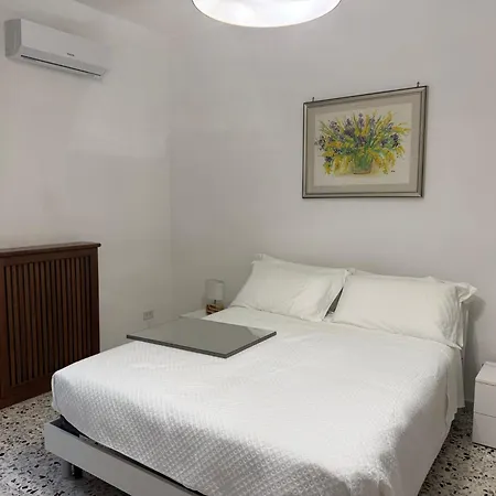 White And Slow Apartman Ostuni